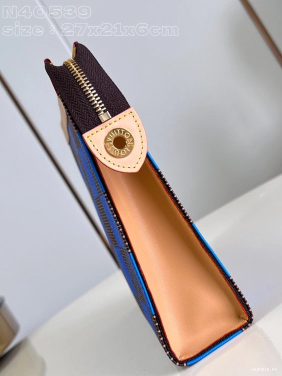 WIS VUITTON POCHETTE LOUIS VOYAGE-27*21*6CM 0317